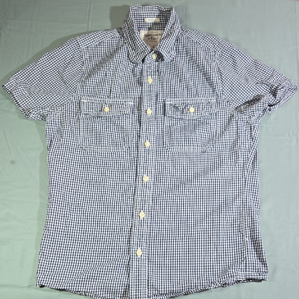 Abercrombie & Fitch Men's Small Blue Checkered Short Sleeve Shirt Moose